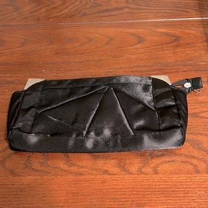 Bijoux Terner Black Clutch